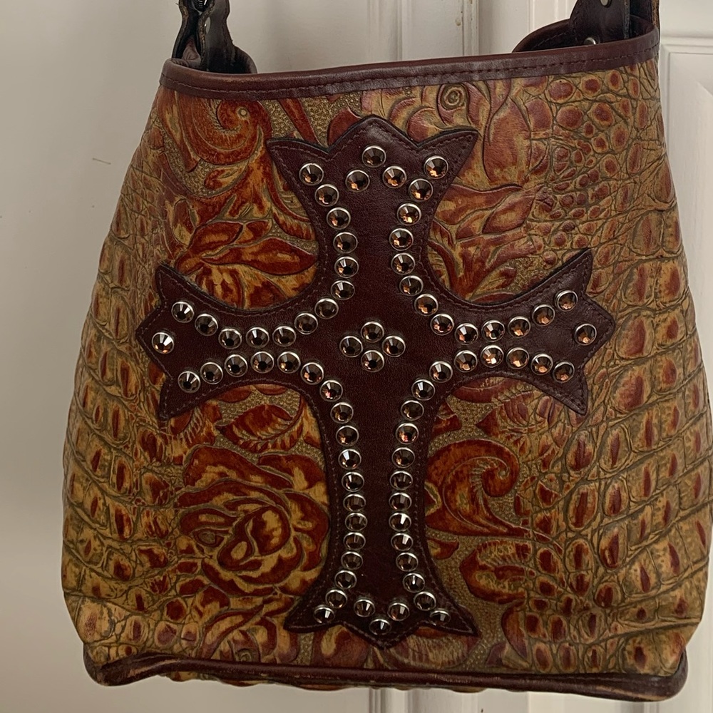Almost New Raviani Croc Handbag